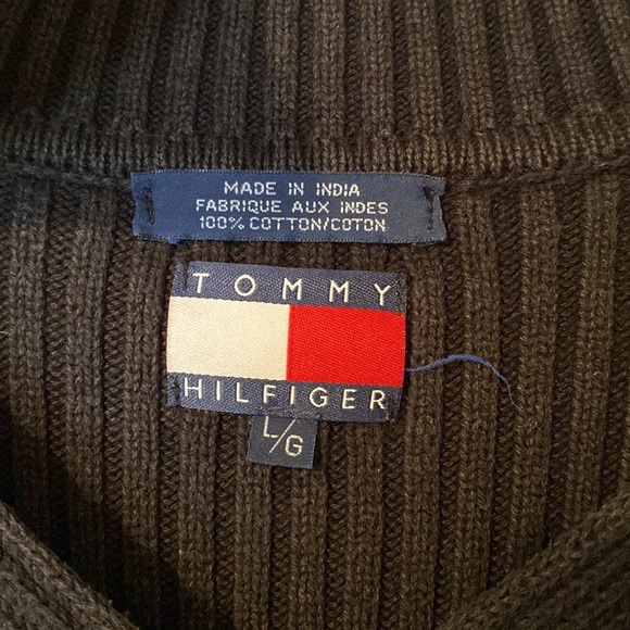 Vintage Tommy Hilfiger sweater - Picture 2 of 3